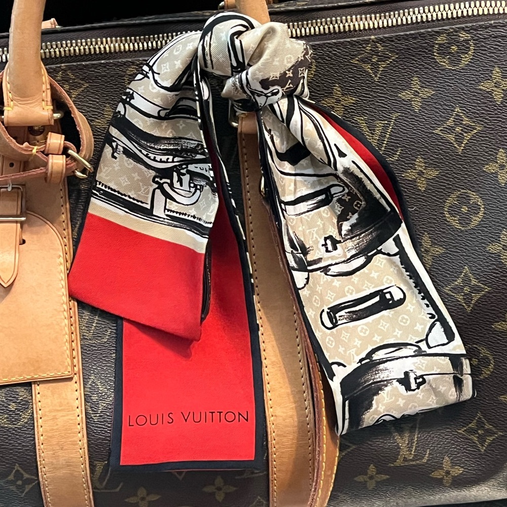 Louis Vuitton Red and Cream Silk Scarf